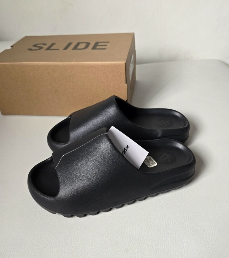 Yezzy Slide Black