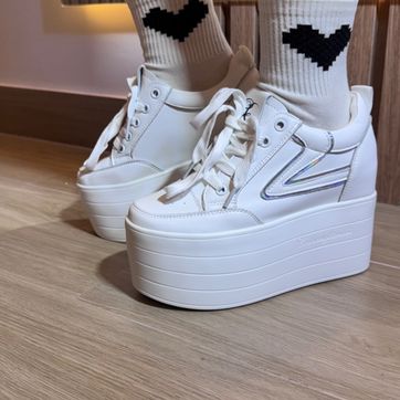 Tenis plataforma doble línea blanca  - imagen 1