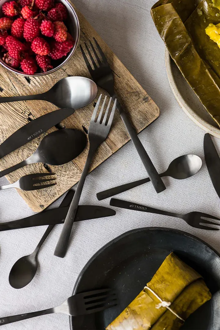 CUBIERTOS 20 PIEZAS NEGRO MATE 