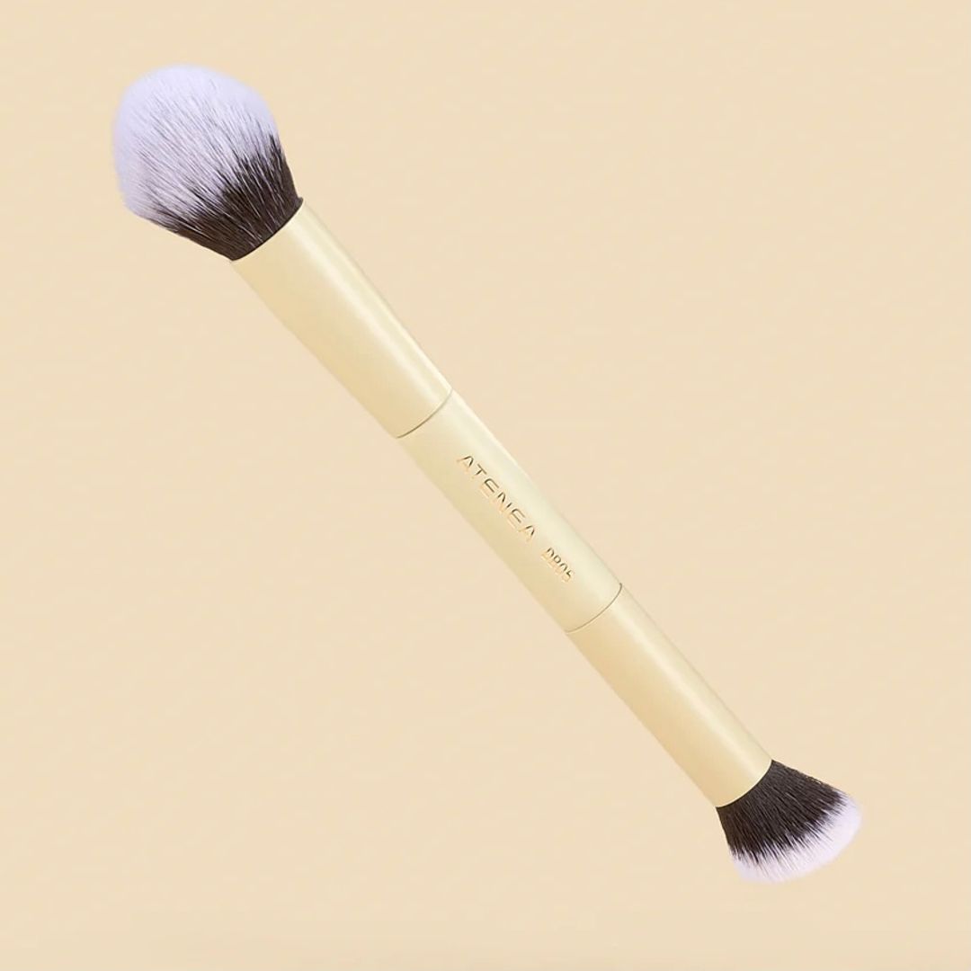 BROCHA DÚO POLVO, RUBOR Y CORRECTOR ATENEA