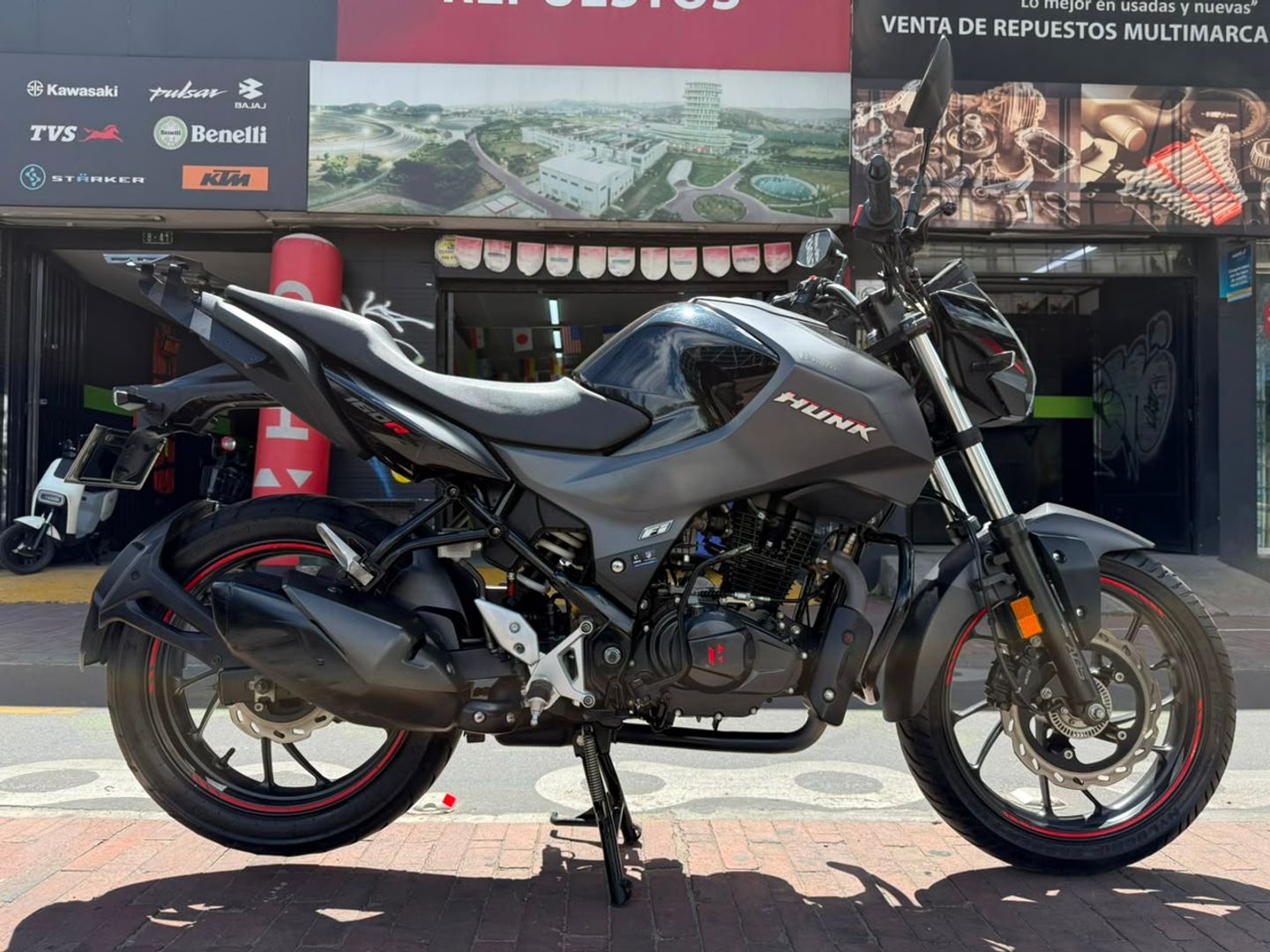 HERO HUNK 160 R 2V