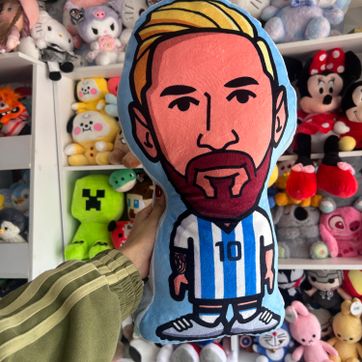 Cojín silueta messi y cristiano  - imagen 1
