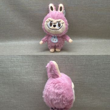 Imagen del producto LABUBU ROSA PASTEL 30 CM