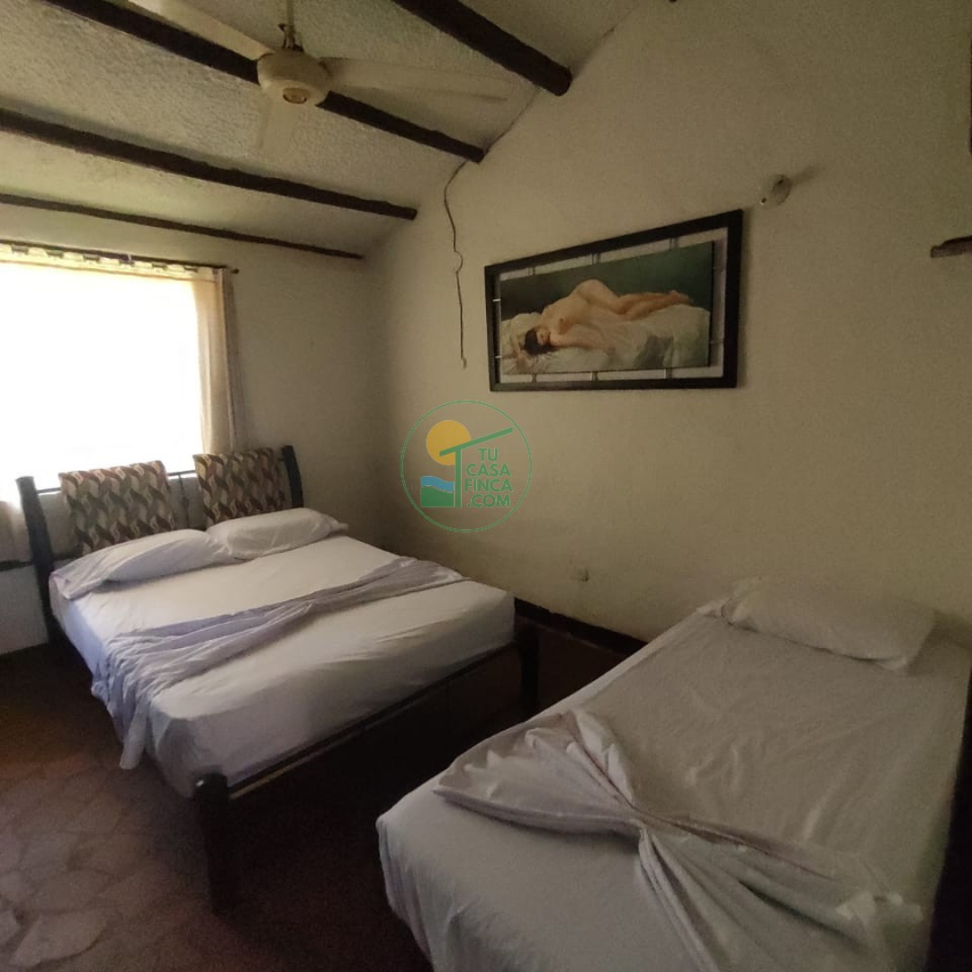 MELGAR |12|16 PERSONAS