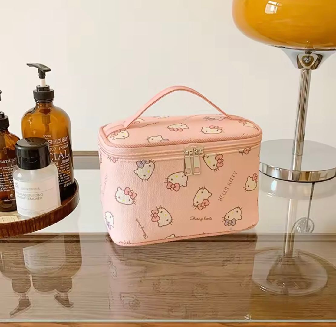 Cosmetiquera hello Kitty 
