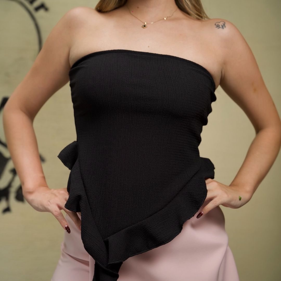 Blusa straple asimetrica