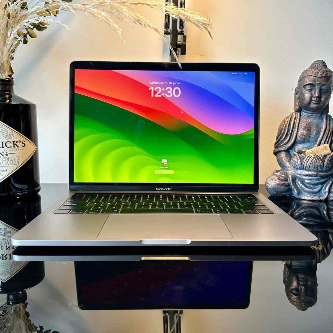MacBook Pro A2159