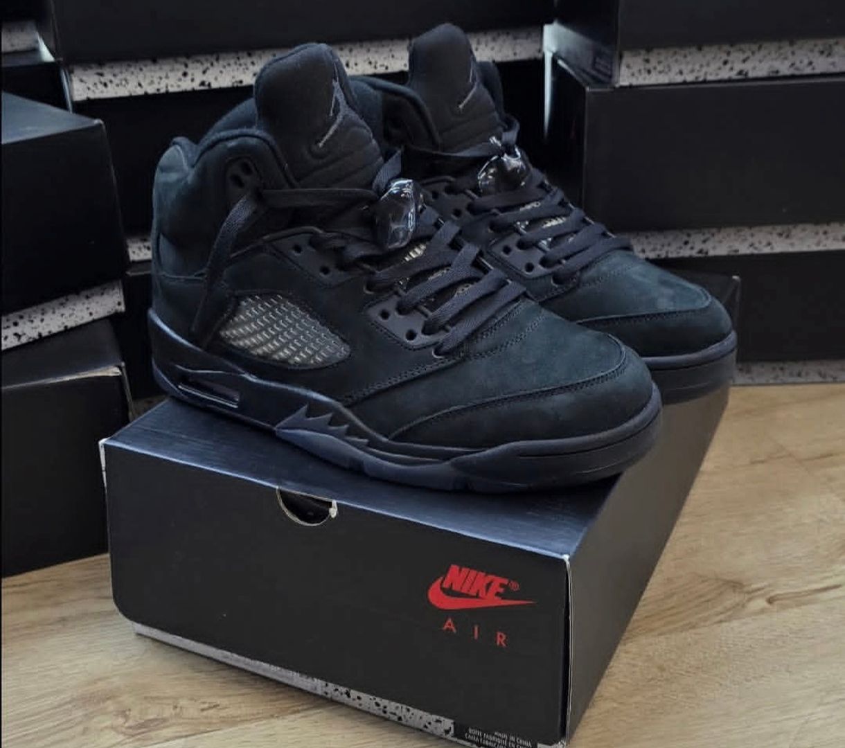 Jordan 5 black cat