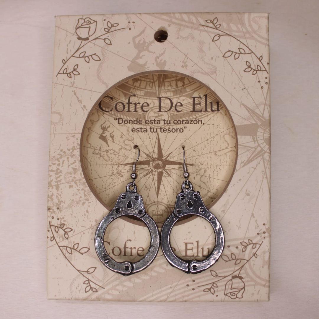 ARETES ESPOSAS 