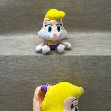 Imagen del producto LOLA BUNNY 20 CM