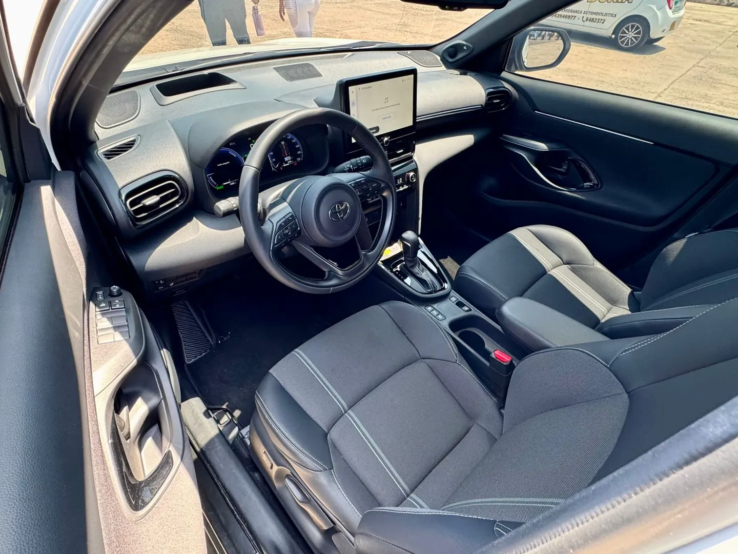 TOYOTA YARIS CROSS HYBRID 2026