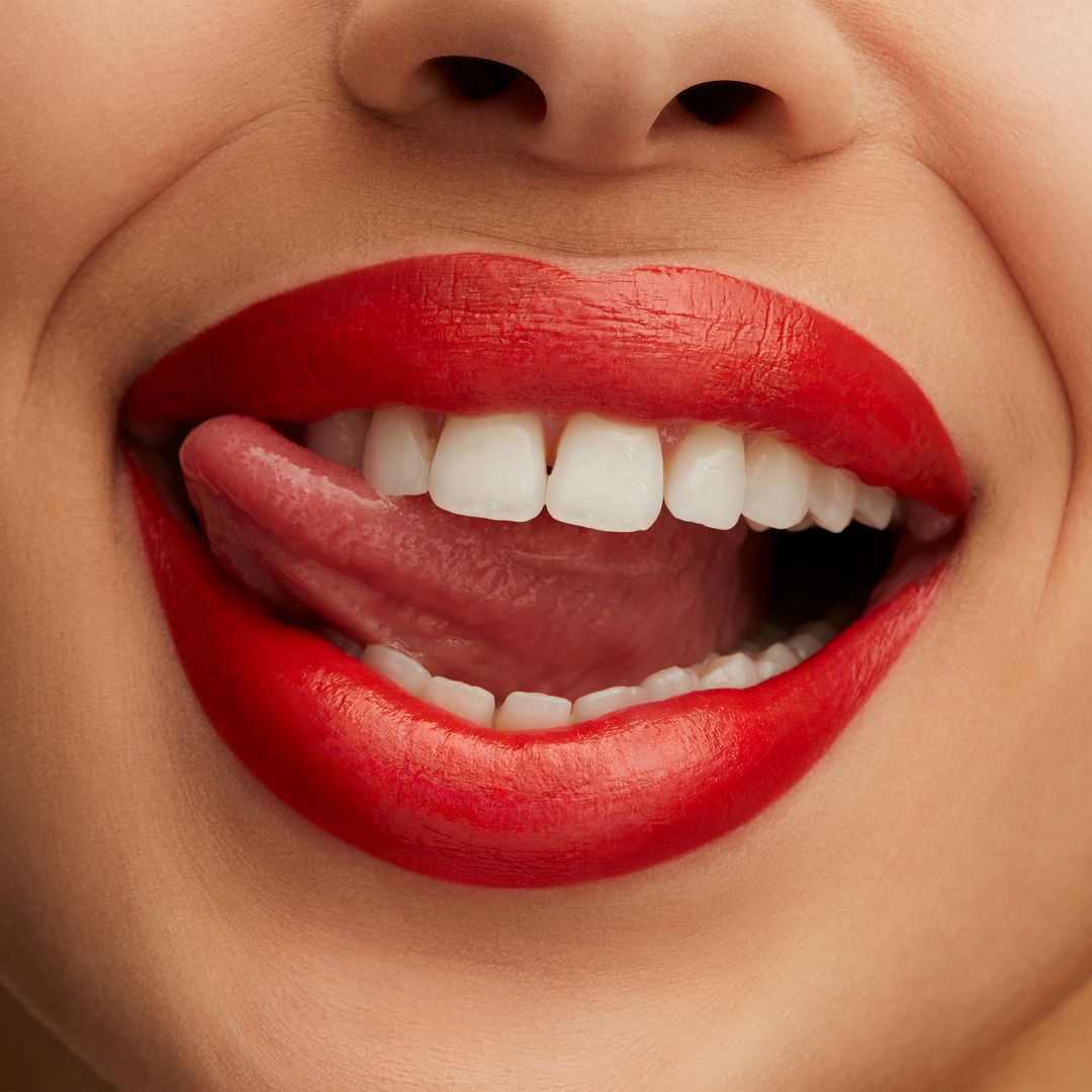 Labial Lustreglass Sheer-Shine - TNTeaser