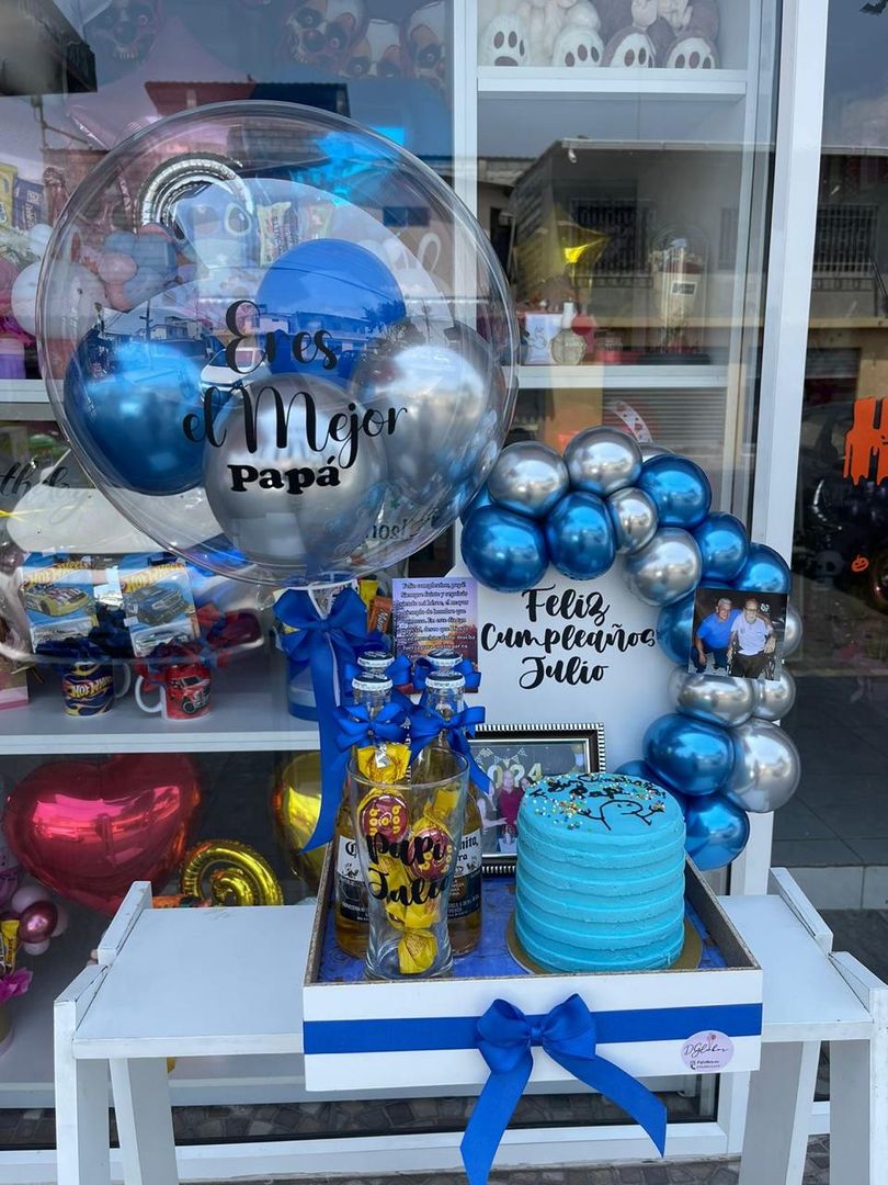 Detallito con torta y cervezas 