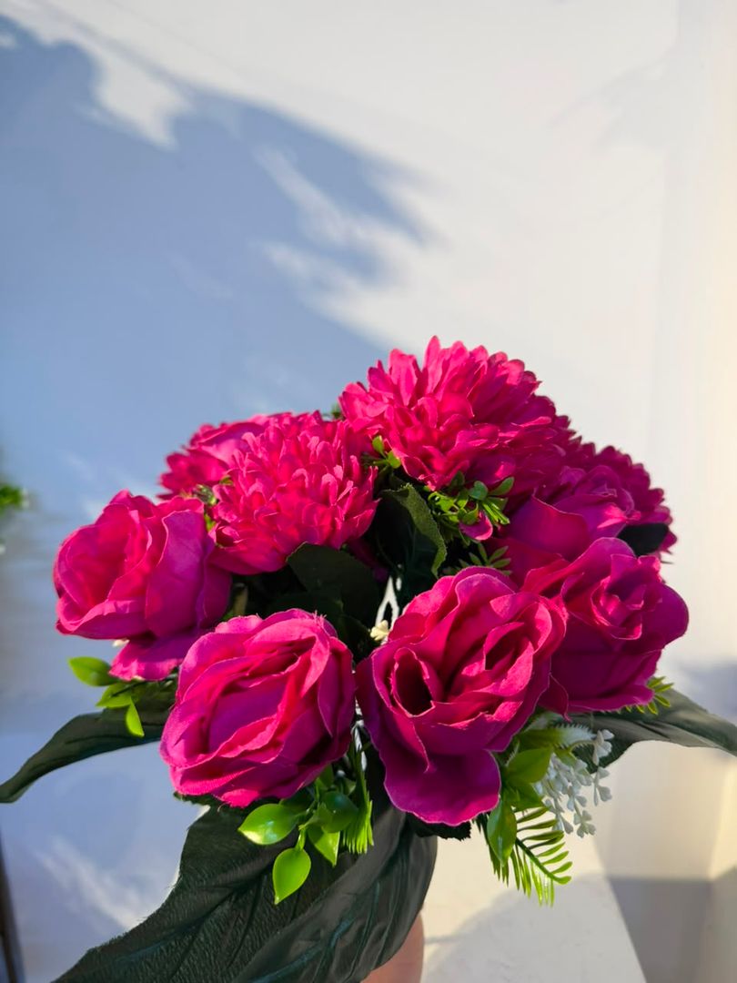 BOQUET SURTIDO MORADO X 12