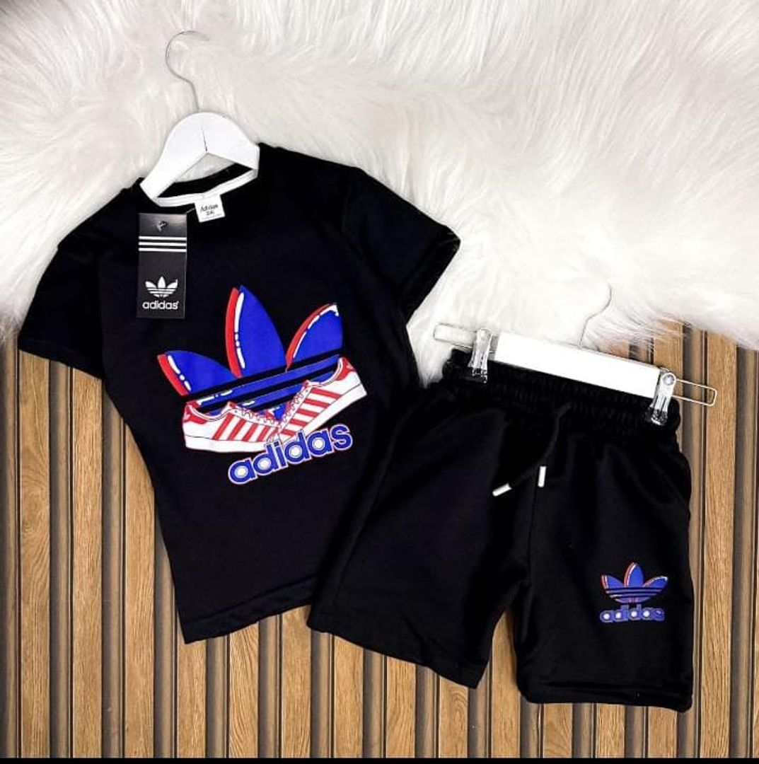 SET DE SHORT + CAMISETA NIÑO