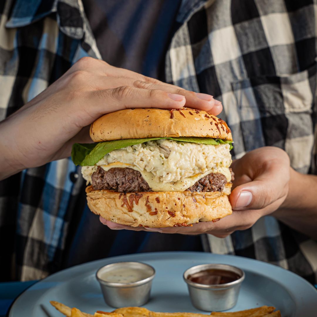 LA GLORIOSA HAMBURGUESERIA 