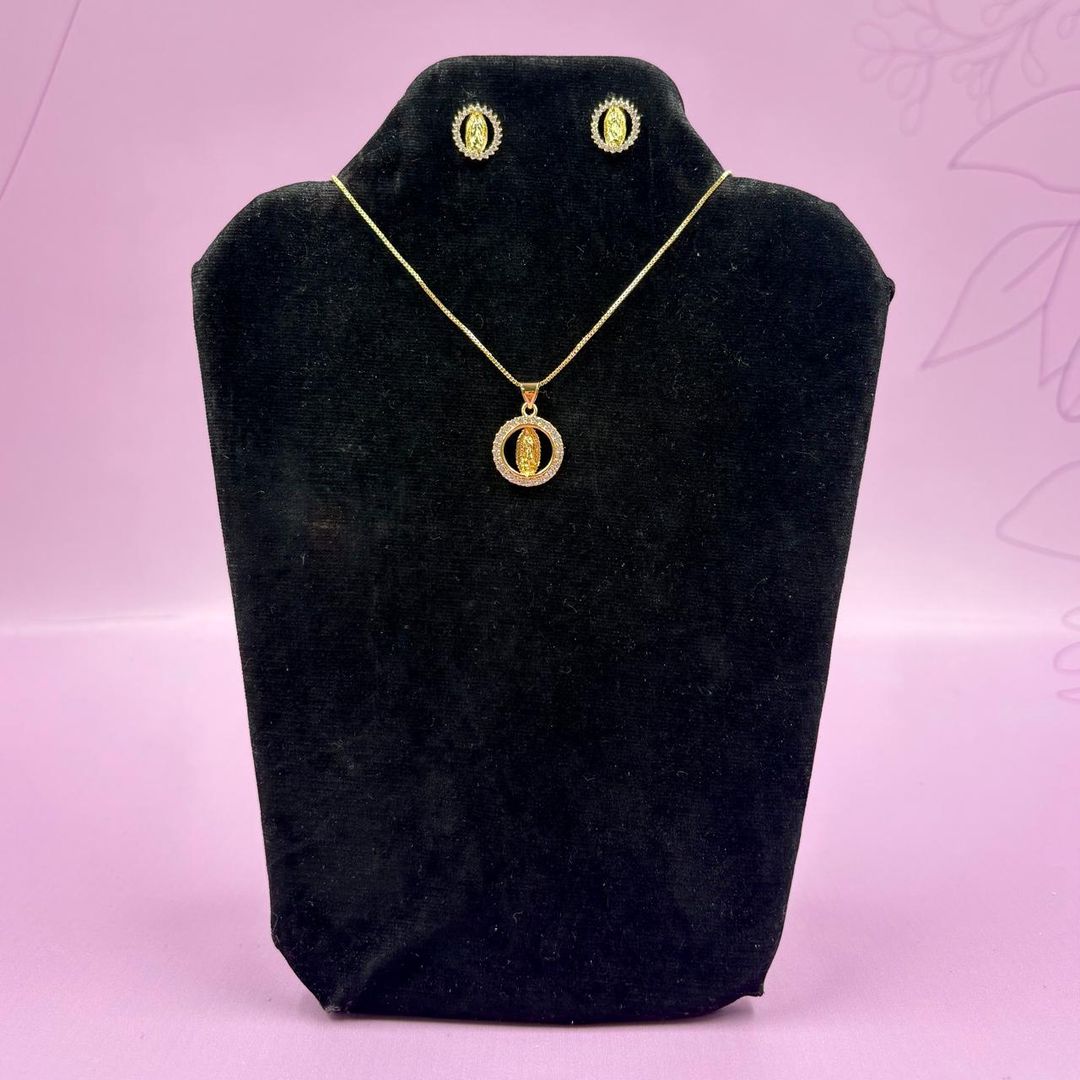 COLLAR + ARETAS VIRGEN