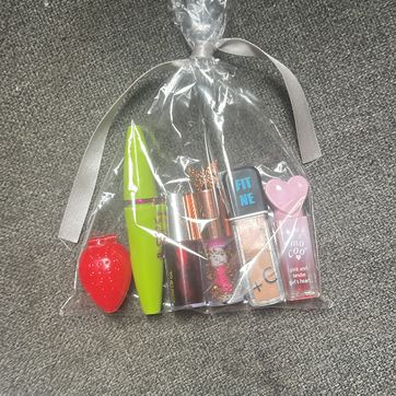 Imagen del producto Kit de maquillaje 