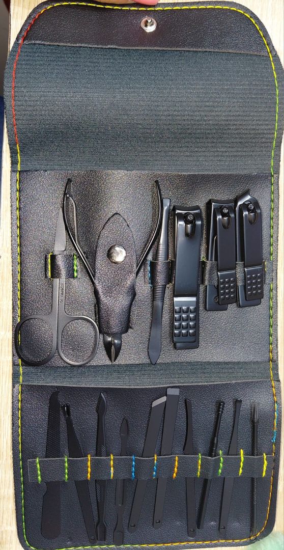 KIT DE MANICURE *16 PIEZAS