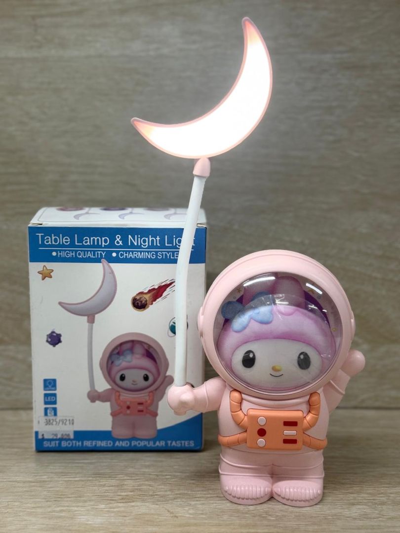 3825 ASTRONAUTA