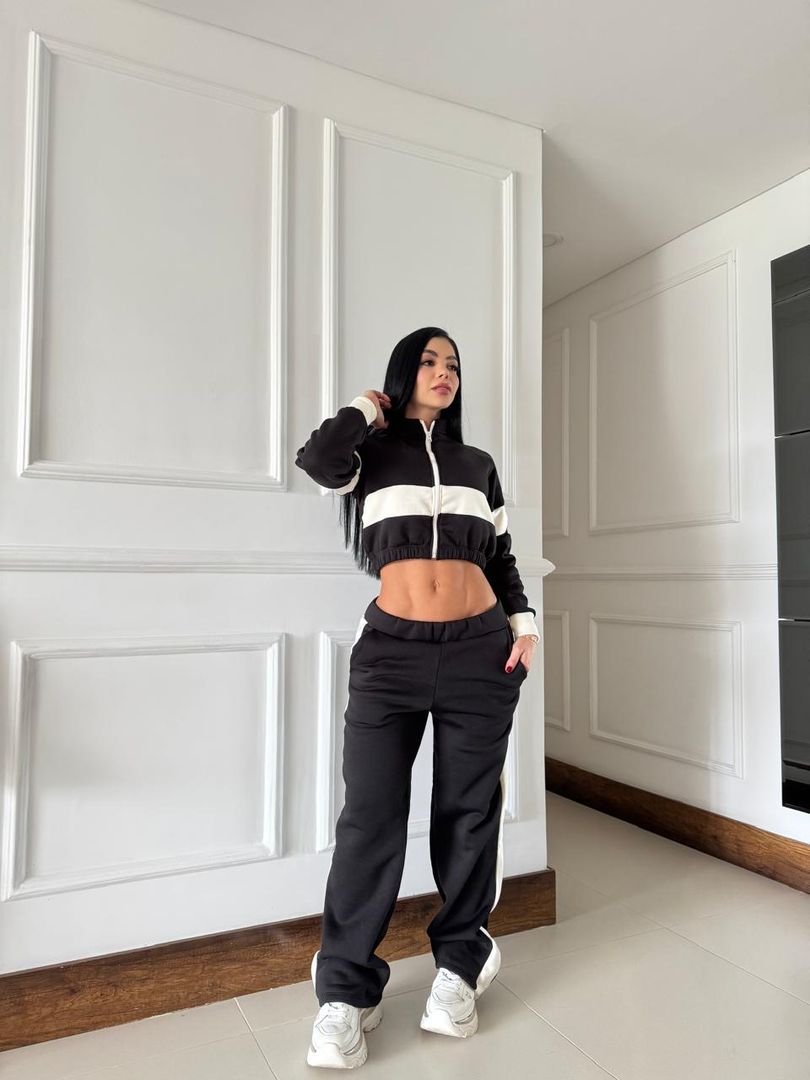 CONJUNTO DEPORTIVO 