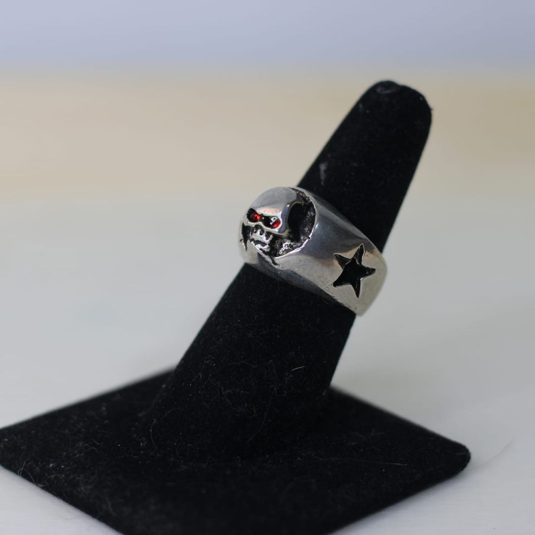 ANILLO CALAVERA ESTRELLA