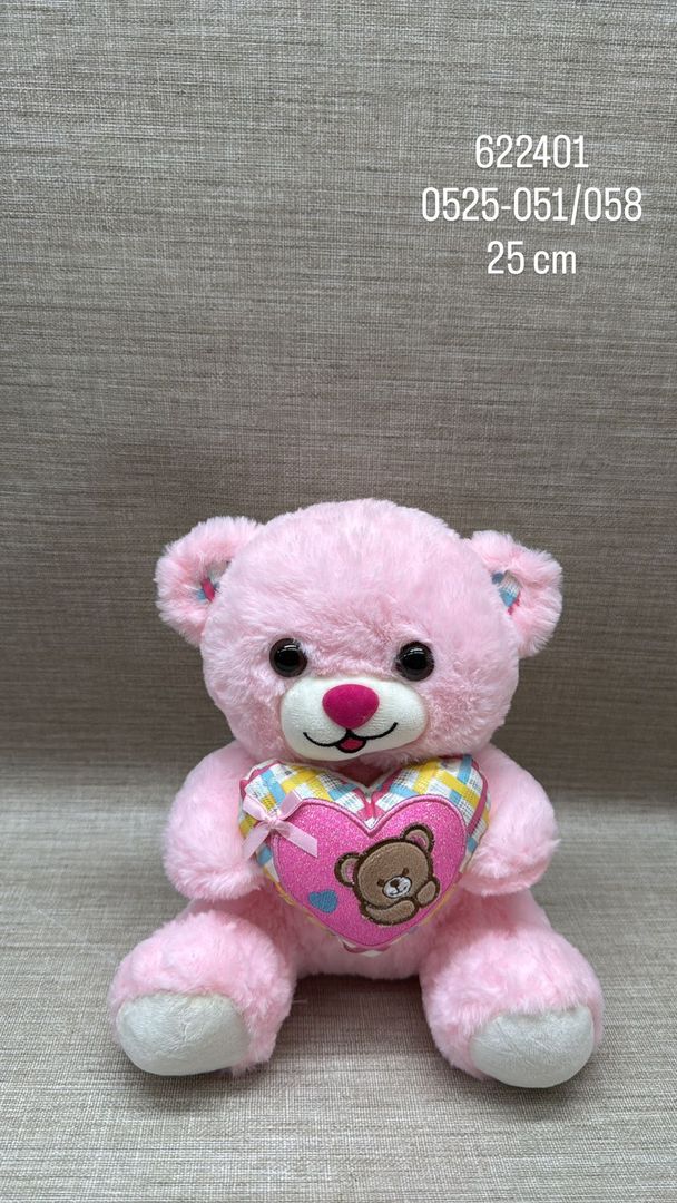 OSO CON CORAZON BORDADO ROSA 25 CM