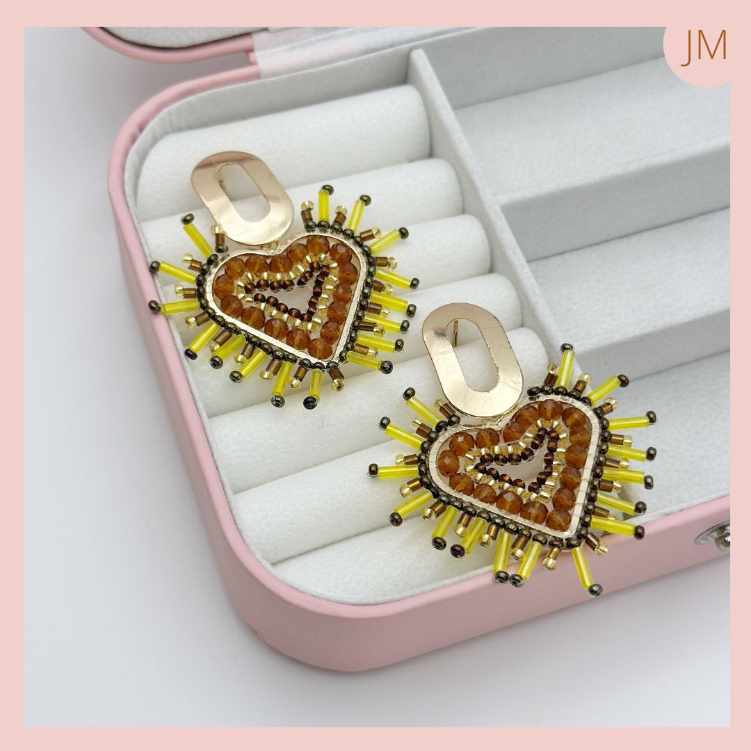 Aretes Corazón tejidos a mano