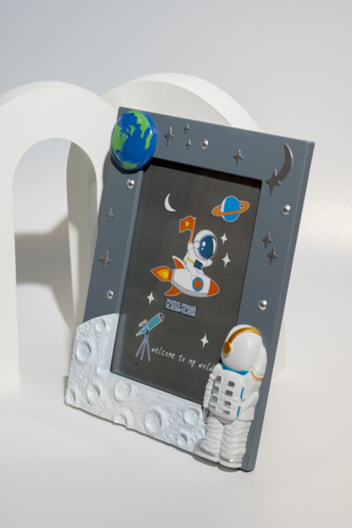 PORTARETRATO ASTRONAUTA PARADO