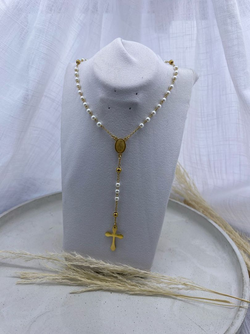 Camándula, blanca, dorado, acero 