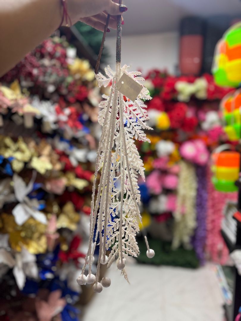 Ramo Navideño con Esferas