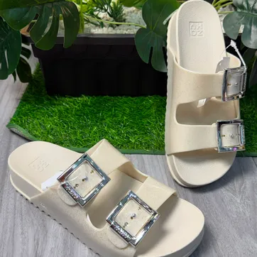 Sandalias  - imagen 1