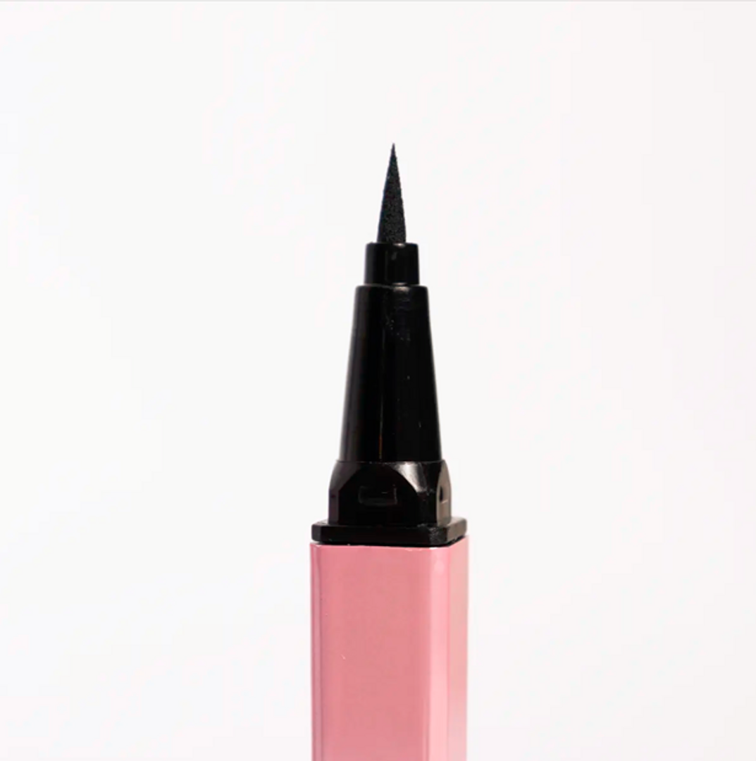 DELINEADOR LIQUIDO MyK
