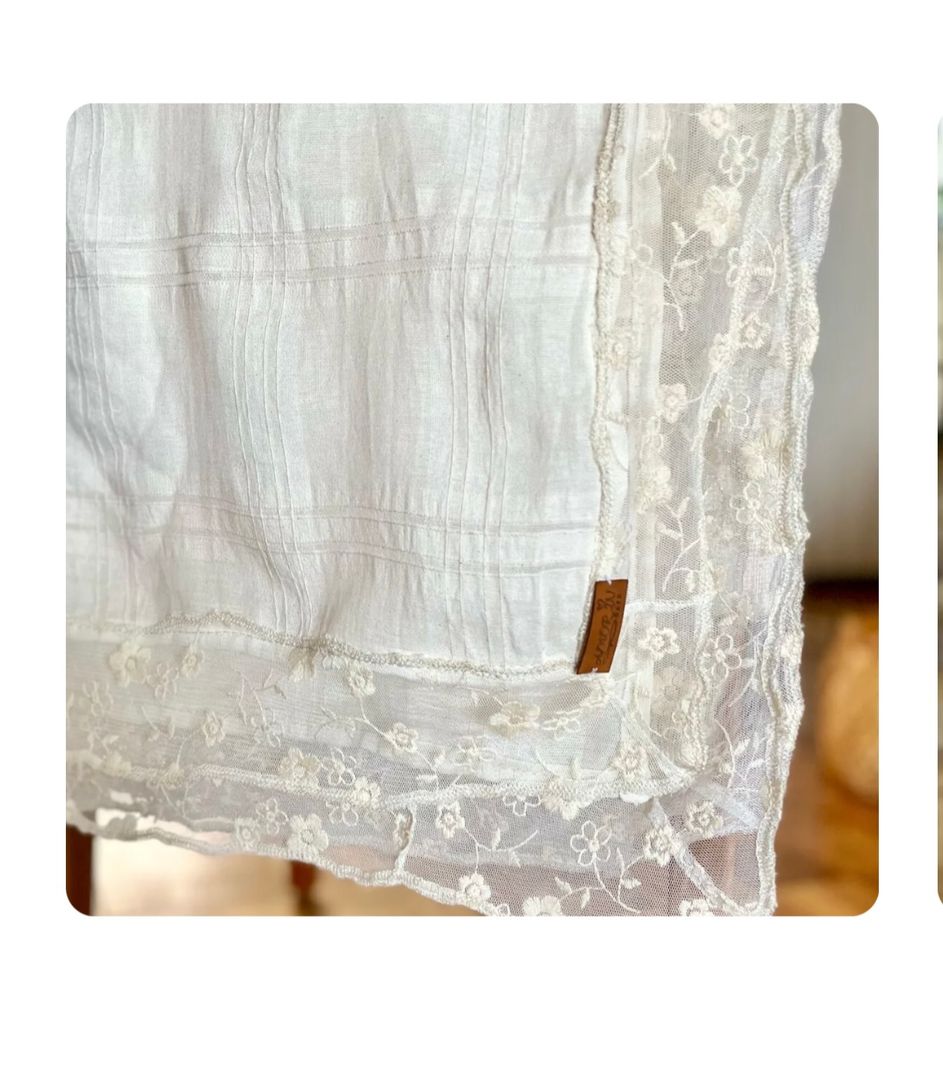 Mantel con Tul bordado VENDIDO 