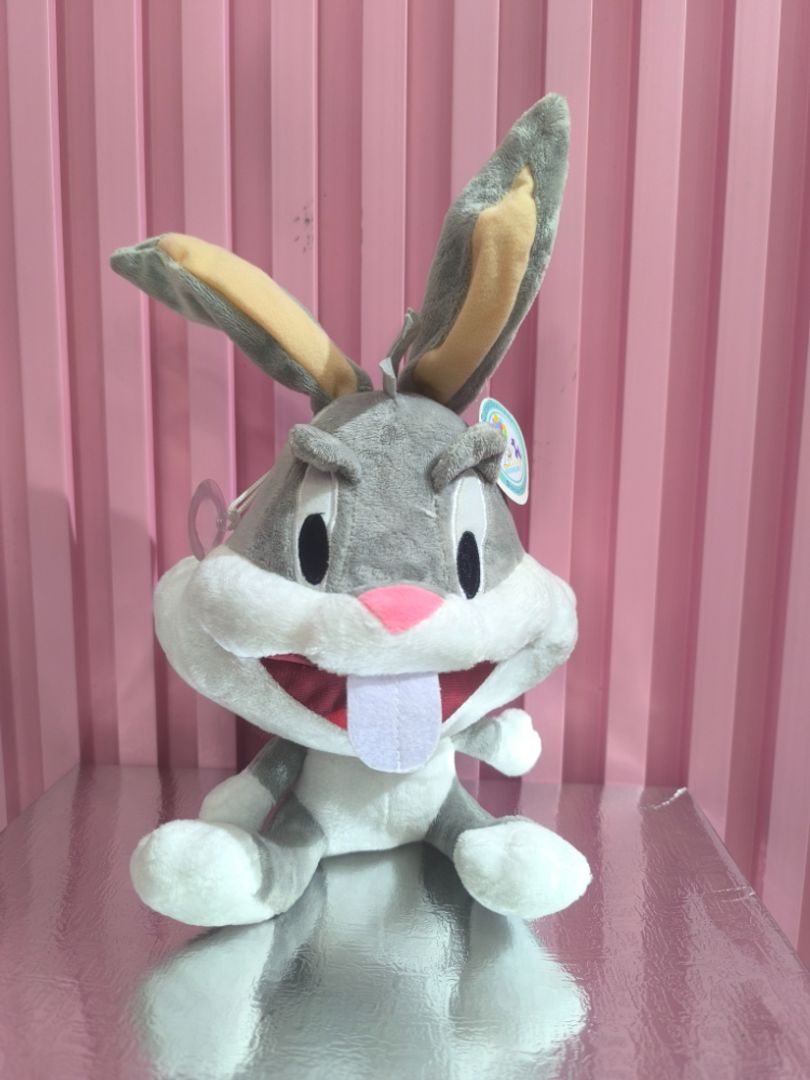 LOONEY TUNES