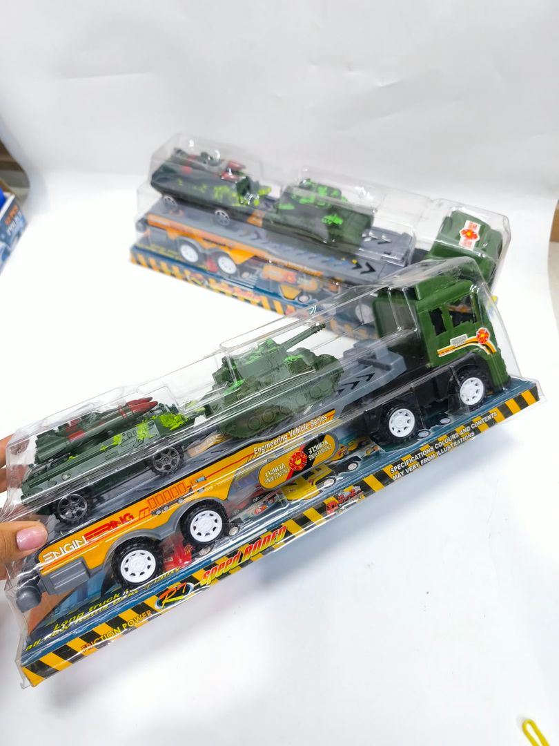 NIÑERA MILITAR CON CARRO TANQUE AT-049