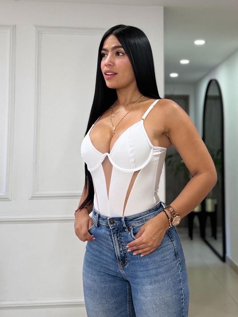 BODY REINA 