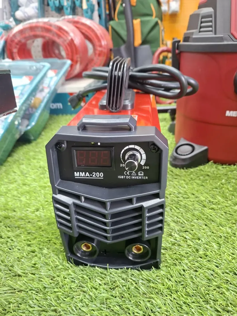 MAQUINA D/SOLDAR 200 AMP MMA 110V DIGITAL JAGUAR