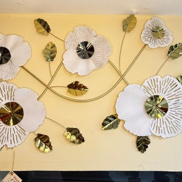 Imagen del producto APLIQUE CROMADO FLORES Y HOJAS