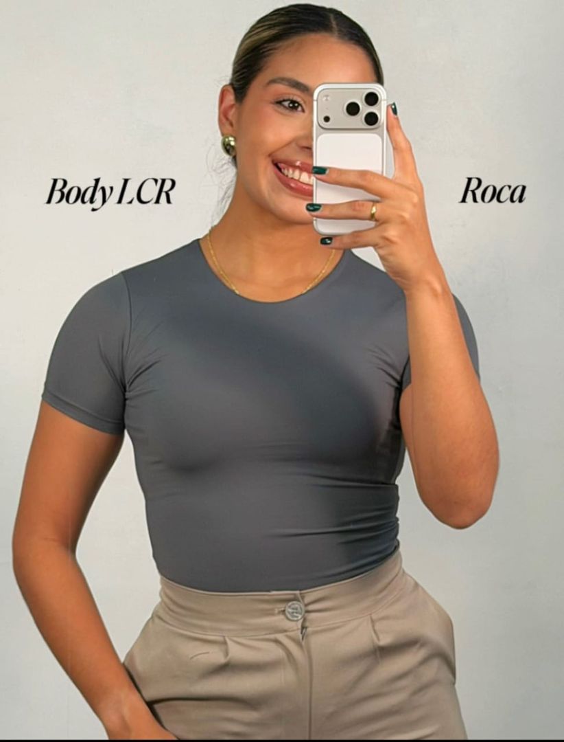 Body Alicrado/ Manga Corta cuello redondo