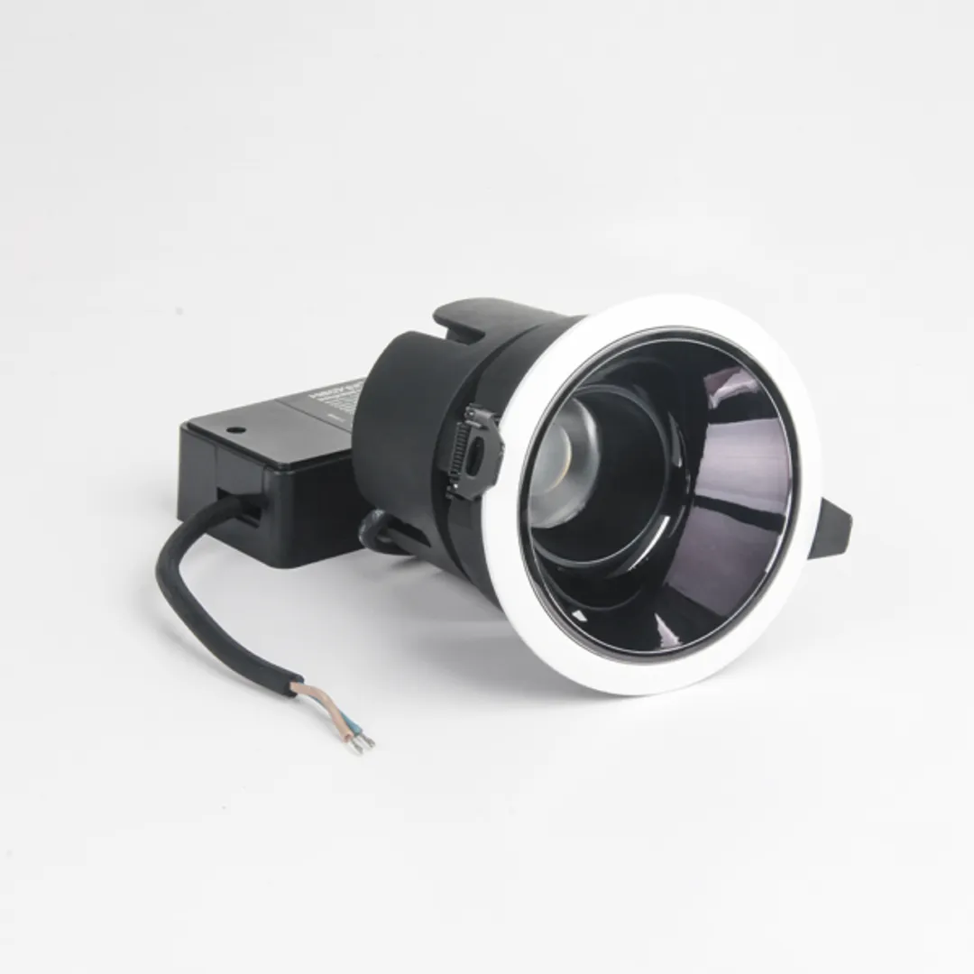 Foco empotrable LED antideslumbrante de 9 W y RGB+CCT (1TP15 THz)