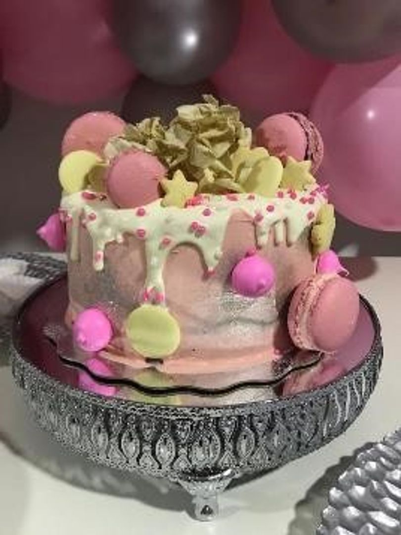 Set de tres bases en metal color plateado con espejo