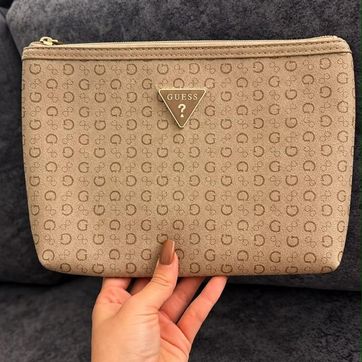 Imagen del producto BOLSO GUESS CAFE 