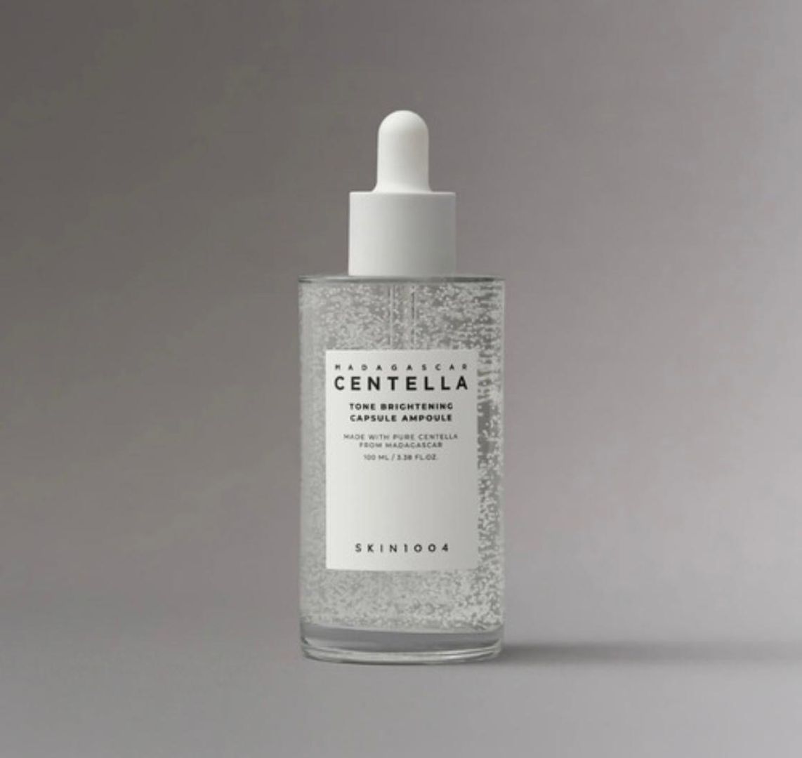 Suero Madagascar Centella Tone Brightening Capsule Ampoule*. 