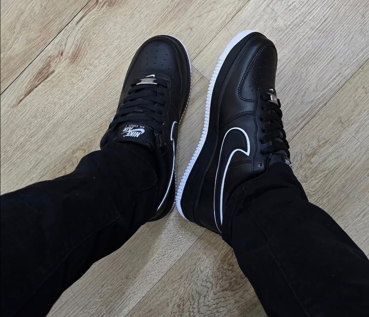 Nike AF1 Black White 