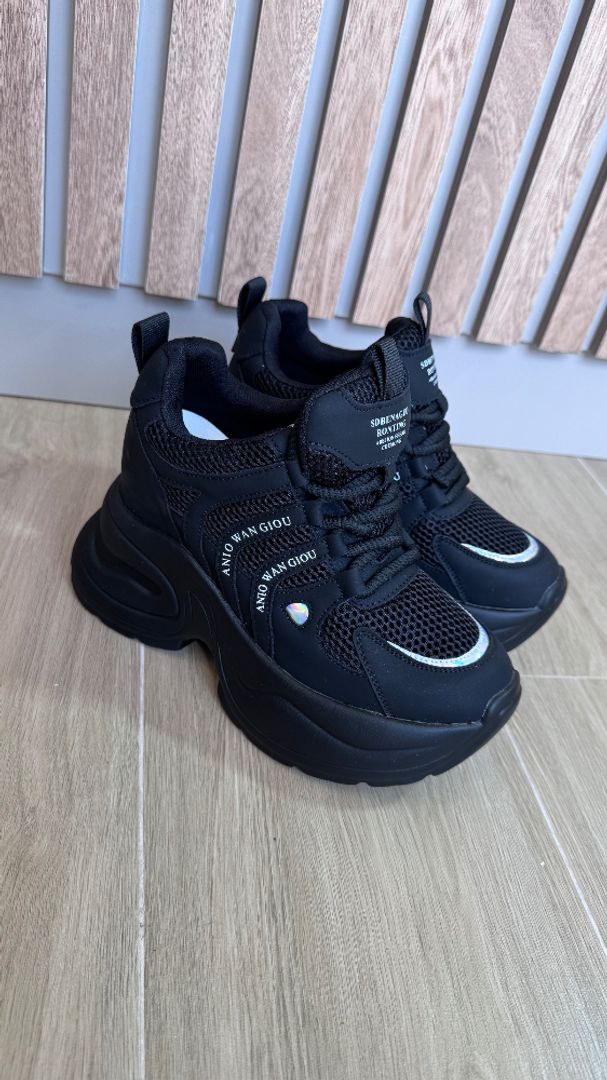 TENIS BLACK PLATAFORMA