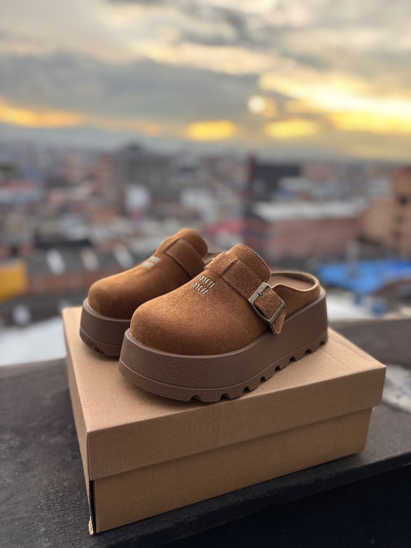 MIU MIUU TENIS CAFÉ 