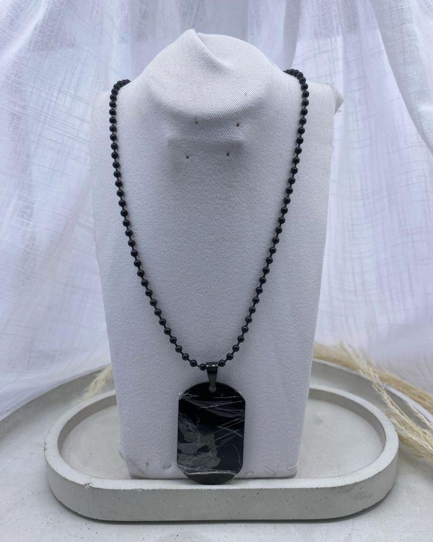 Cadena con placa, negra, acero 