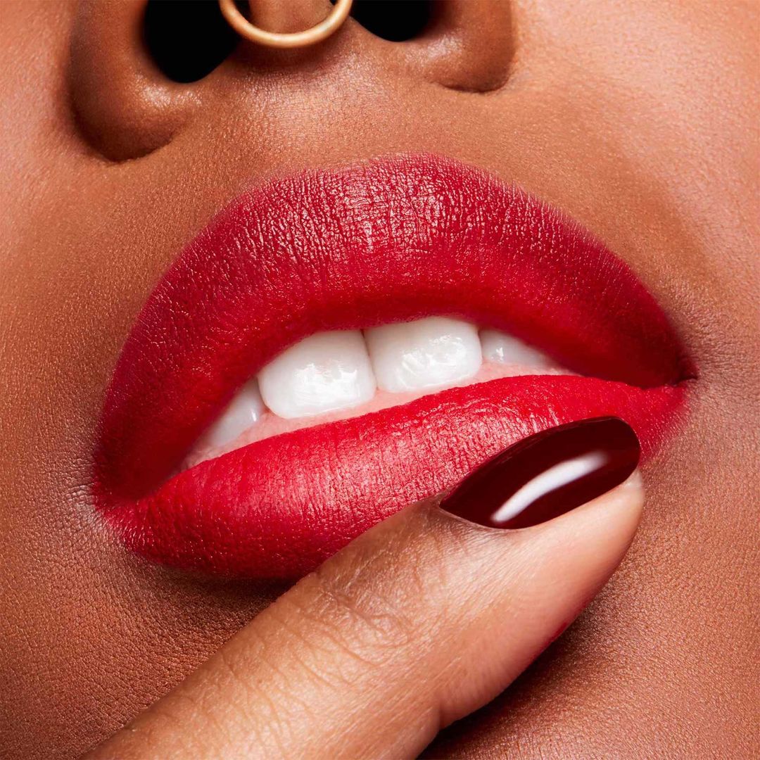 Labial Powder Kiss Velvet Blur Slim Stick - Ruby New