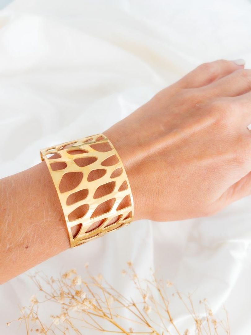 Brazalete acero perforación óvalos 